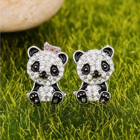 0.64Ct Zirconia & Silver Panda Earrings Cute Animal Stud Bear New - Picture 5 of 6
